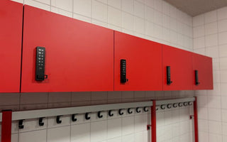 Persoonlijke kleedkamerlockers voor spelers van AZ Alkmaar