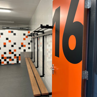 Professionele kleedkamerinrichting voor groeiend HHC Hardenberg