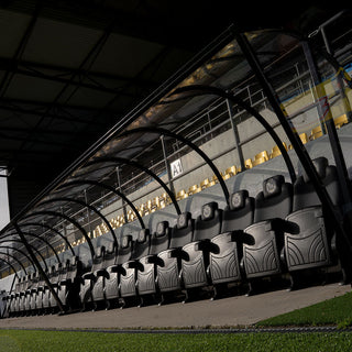 Nieuwe dug-outs voor stadion en jeugdcomplex Sporting Lokeren