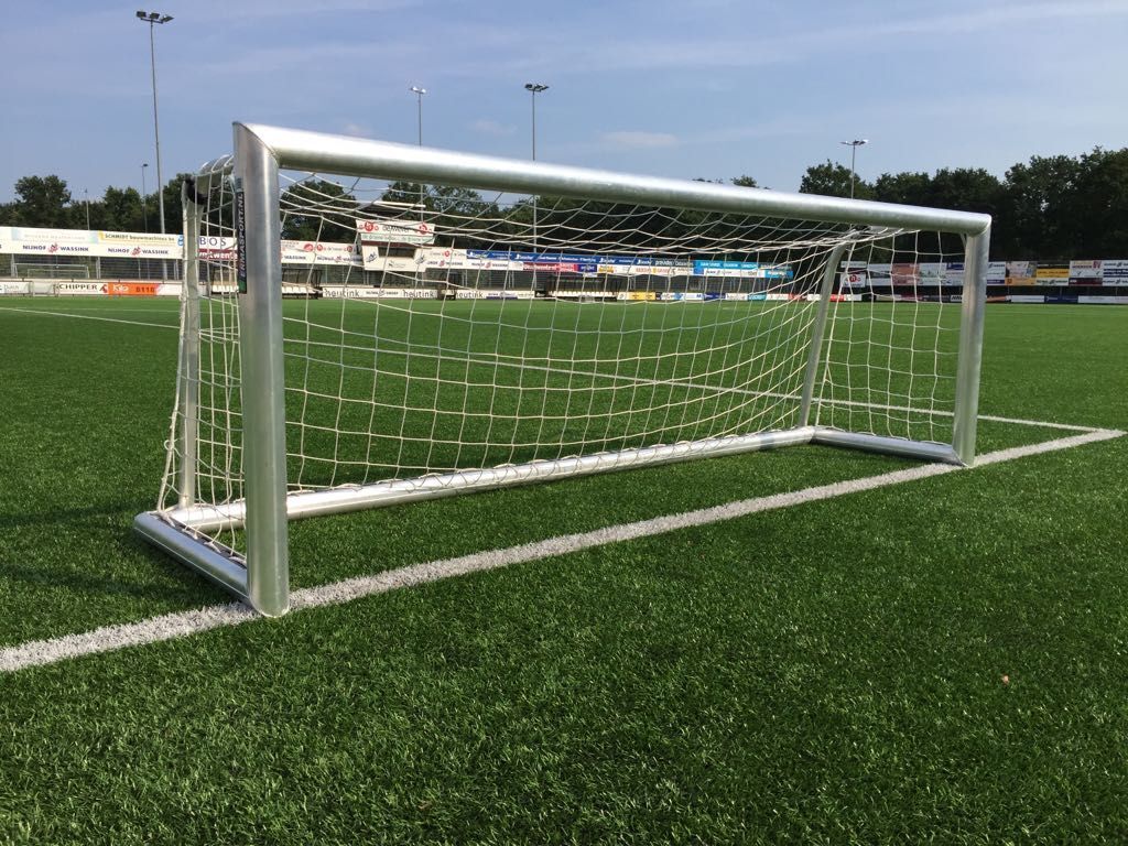 3x1 m jeugddoel verplaatsbaar op voetbalveld voor trainingen en wedstrijden